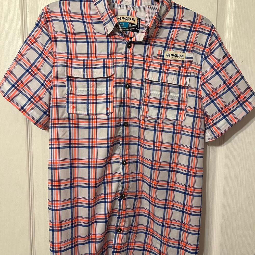 Magellan Outdoors Casual Red and Blue Button Down Shirt | GUC | Youth XL